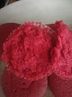 A picture of Red Velvet cupcakes.