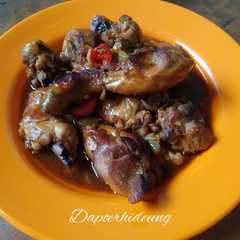 รูปของ Ayam goreng saus Thailand