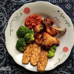 Ayam Ungkep Praktis রেসিপির প্রধান ছবি