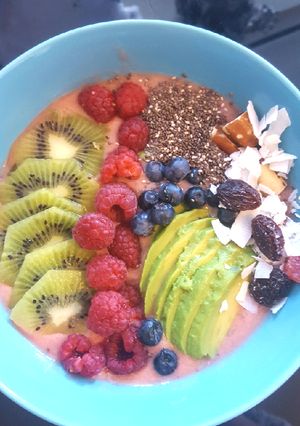 A picture of Berry smoothie bowl.