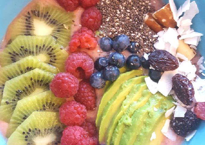 Recipe of Ultimate Berry smoothie bowl