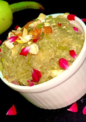 சுரைக்காய் அல்வா (Suraikkaai halwa recipe in tamil) செய்முறை முக்கிய புகைப்படம்