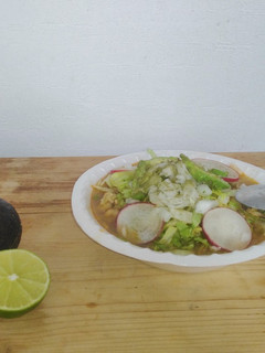 Una foto de Pozole rojo de cerdo