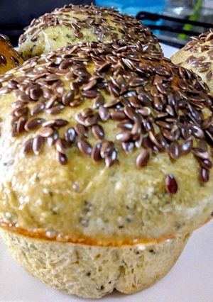 Una foto de MUFFINS De Espinaca Rellenos de Queso Mozzarella...!💓💗💕💟