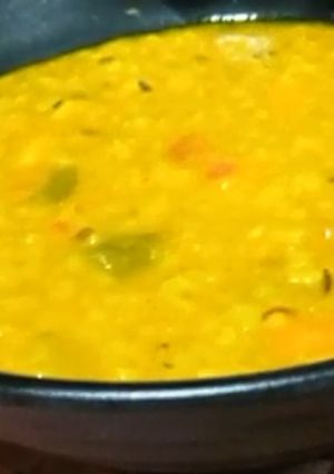 A picture of Oats masala khichdi.