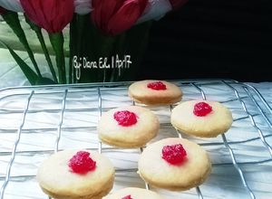 Foto resep Kue kering toping Selai Strawberry || 3 bahan, no mixer (Pr_KueKering)