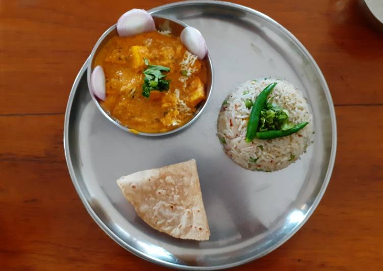 Kadhai paneer with smoky rice and chapati