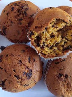 A picture of Chocolate chip cupcakes with Passion flavor #cupcakecontest.
