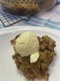 فطيرة التفاح والكرز المجعدة (cherry and apple crumble pie)