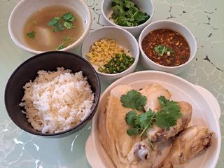 ข้าวมันไก่หม้อหุงข้าว