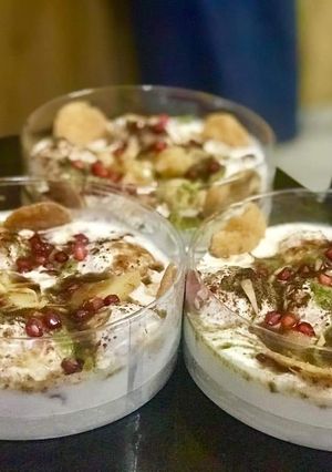 A picture of Dahi Bhalla.
