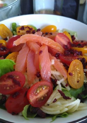 Une photo de Salade pomme saumon fumé au sirop d'érable