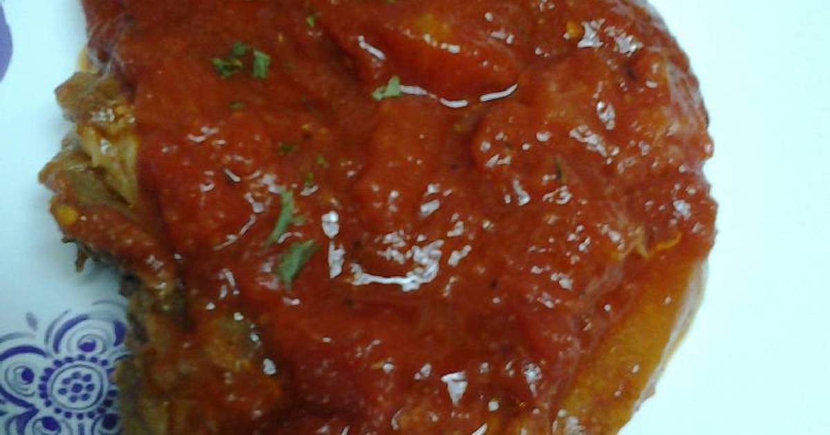 Stewed pork chops in a marinara sauce Recipe by skunkmonkey101 Cookpad