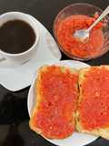 Pan con tomate