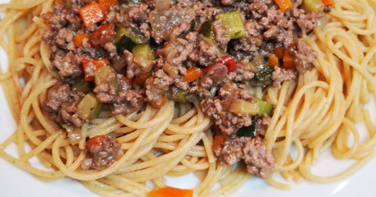 Espaguetis boloñesa sin tomate Receta de Sara Carvalho- Cookpad