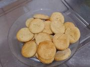 Una foto de bizcochito de grasa