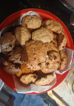 A picture of Oatmeal Raisin Cookies.