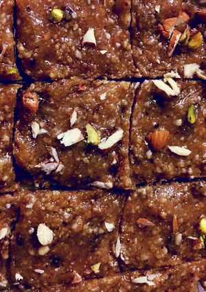 A picture of Peanut Jaggery Barfi.