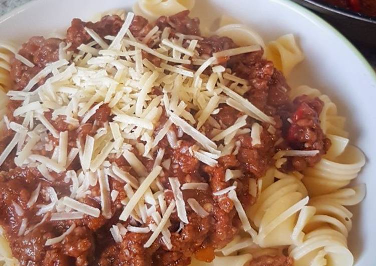 Spicy Bolognese Sauce with Pasta Spirals