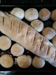Una foto de Pan relleno para el mate 😋