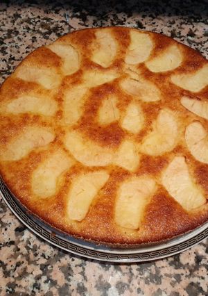 صورة لوصفة كيكة السميدة والتفاح