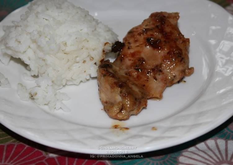 Recipe of Homemade Garlicky BBQ Chicken Thigh