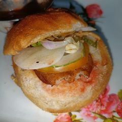 A picture of Instant pot onion Burger.