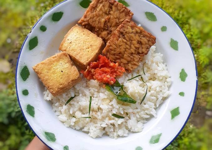 Resep Nasi Daun Jeruk Oleh Resep Rumah Manda - Cookpad