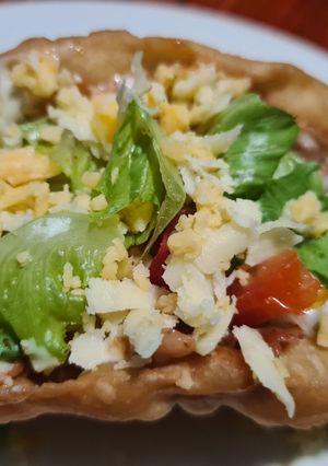 A picture of Taco bell special Beans Chalupa.