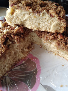 A picture of Apple streusal cake#Christmasbakingcontest#authorsmarathon.