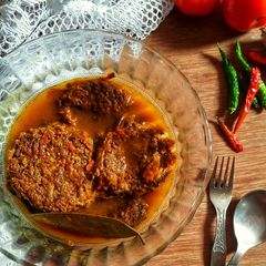 A picture of Mochar Kofta curry.