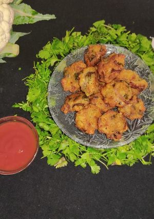 A picture of Cauliflower Pakora.