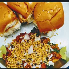 A picture of Pav Bhaji.