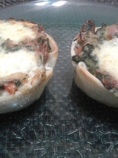 Una foto de Canastitas de acelga y queso