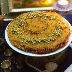 A picture of Bread knafeh or kunafah.