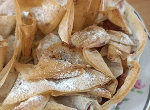 Une photo de 🍎 Tarte aux pommes croustillante (garnitures antigaspi)