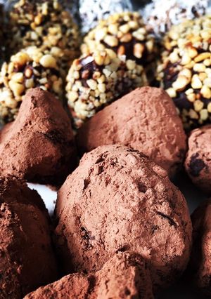 A picture of Dark Chocolate Truffles.