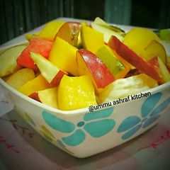 A picture of Natural fruits salad.
