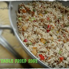 A picture of Stir Fried Vegetable Rice.