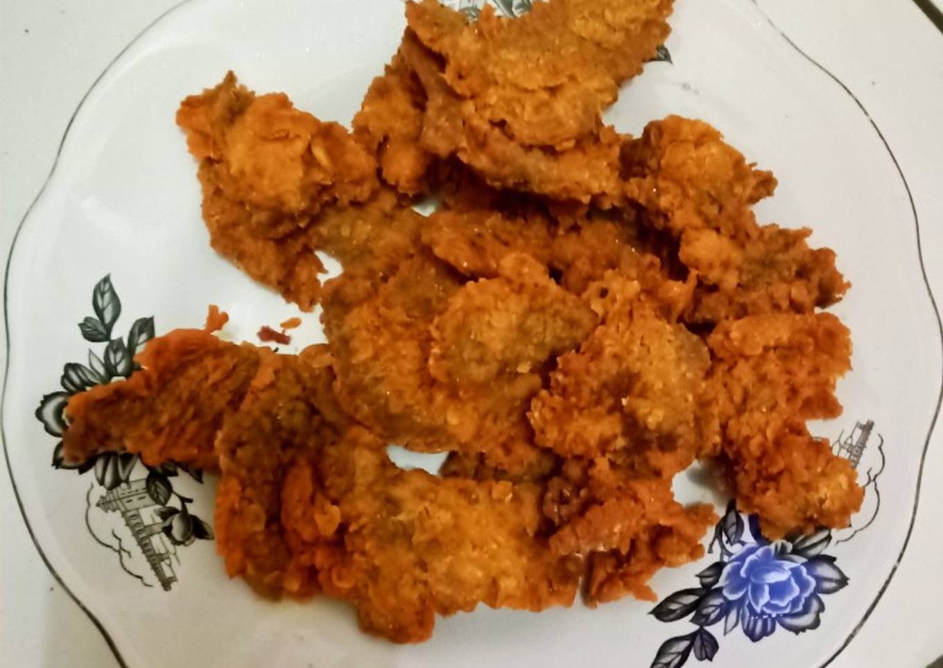 Crunchy Spicy Snack Daging Sapi 2 bahan utama