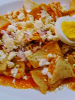 Una foto de Salsa para chilaquiles rojos