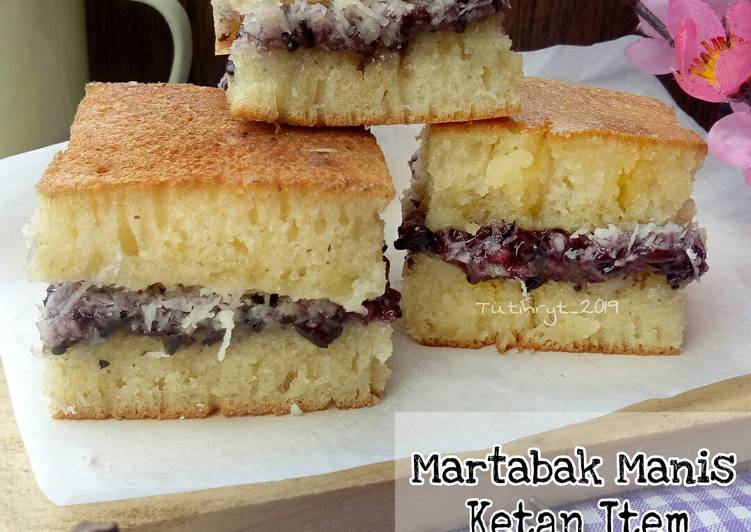 Martabak manis ketan item