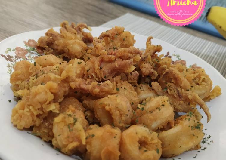 Langkah Mudah untuk Menyiapkan #15 Cumi Goreng Tepung (Calamari) Anti Gagal