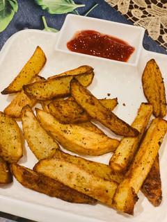 A picture of Potato Wedges.