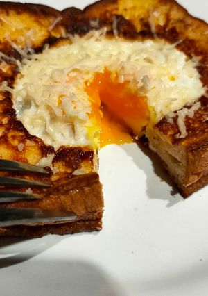 Foto resep Egg in Hole French Toast
