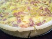 Una foto de quiche lorraine sin gluten