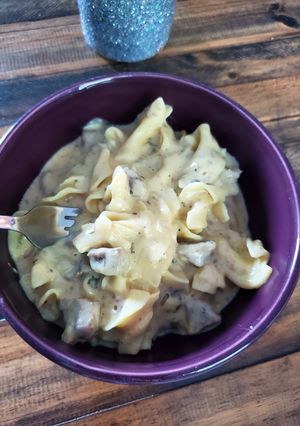 A picture of Cheesy Beef Stroganoff.