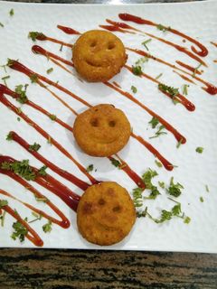 स्माइली (smiley recipe in Hindi) रेसिपी मुख्य फोटो