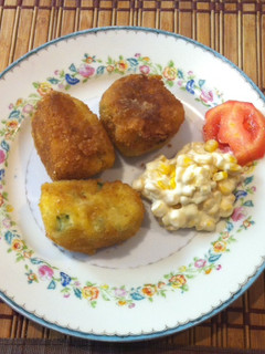 Una foto de Croquetas de papa con queso