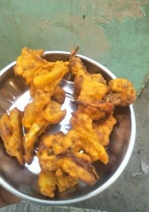 A picture of Bread Pakora.